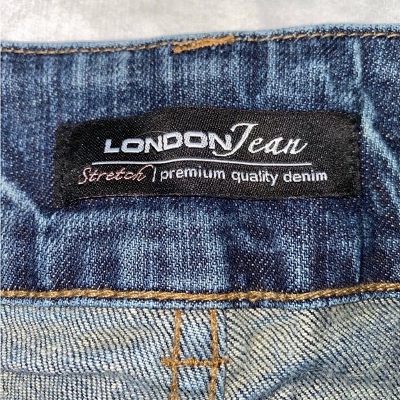 Jeans - Picture 7 of 11